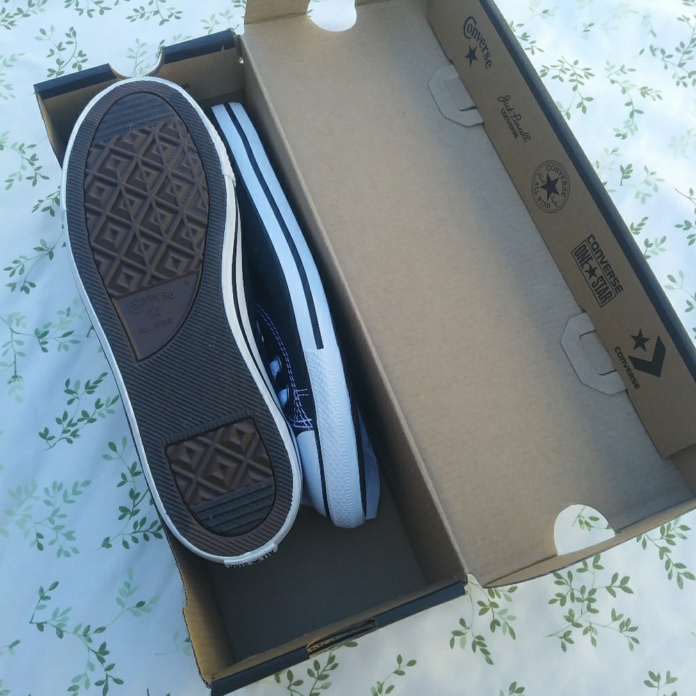 Converse Chuck Taylor Dainty Low Top Sneakers - Picture 7 of 8